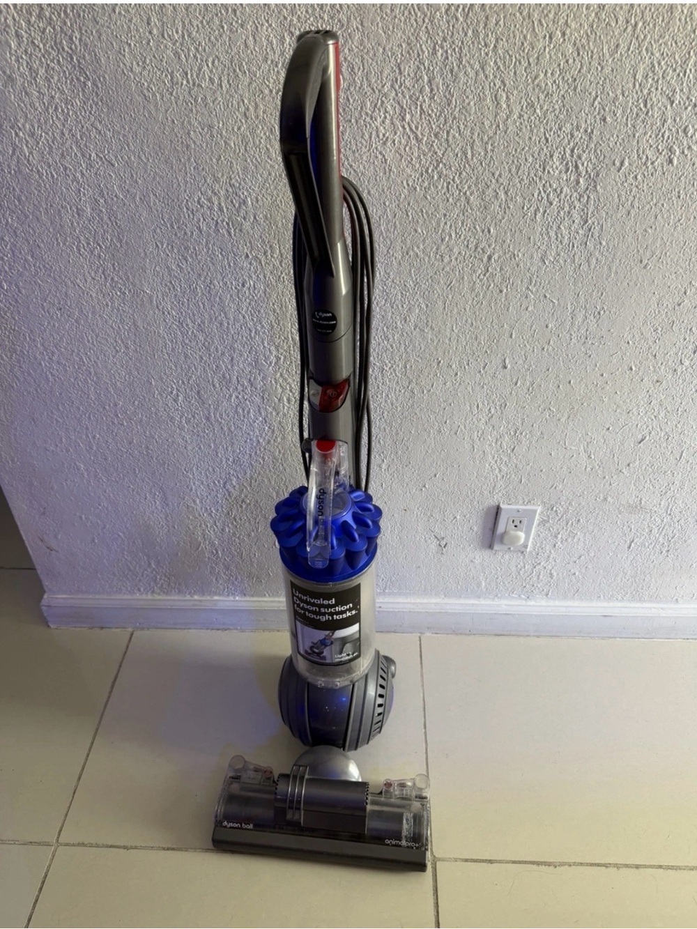 Vacuum cleaner Dyson Ball Animal